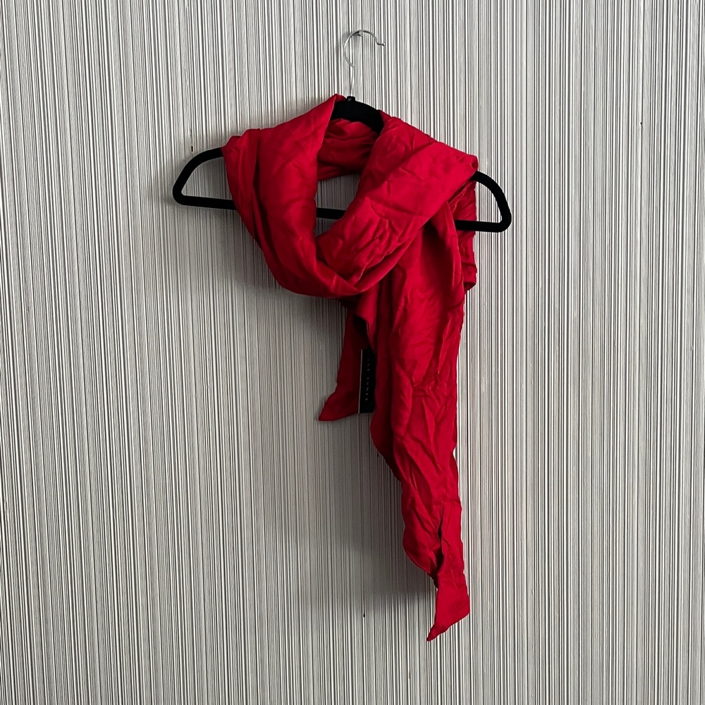 Les Lunes Vibrant Red Lightweight Scarf